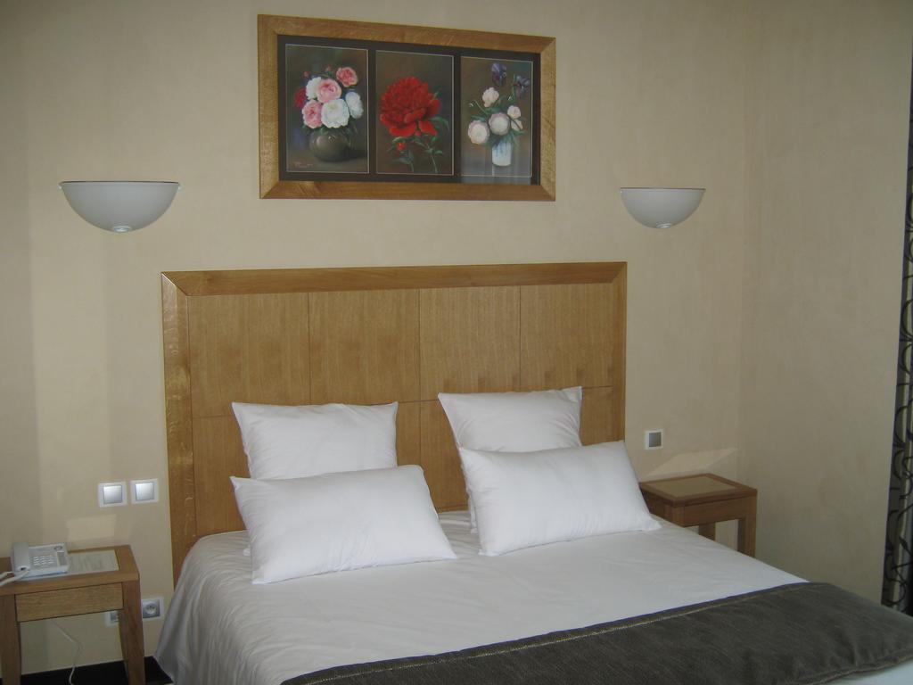 Auberge Du Moulin Marin Lapalisse Esterno foto
